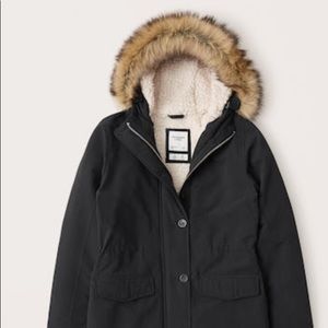 A&F Sherpa Lined Military Parka (Medium)